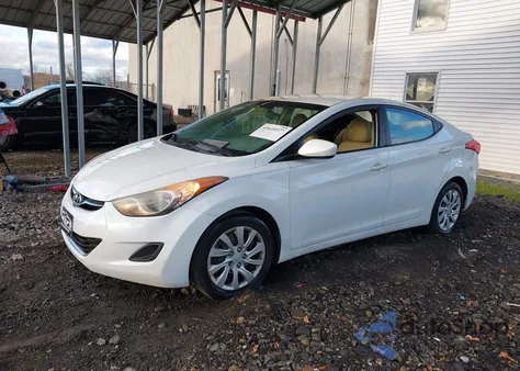 2011 Hyundai Elantra Gls z USA, uszkodzony, nr VIN 5NPDH4AE0BH059762